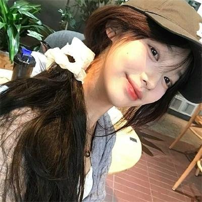 一个人的皮影戏